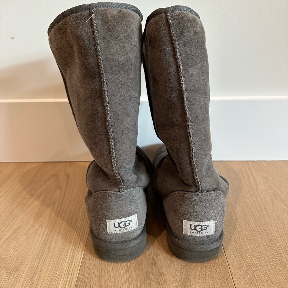 UGG classic tall boots grey suede size 7